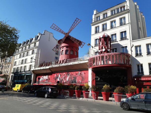 Visit Montmartre Vineyards and Guinguettes - Moulin Rouge Eloise