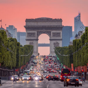 Visit Perspective Paris Delphine - Champs Elysees Arc de Triomphe Header